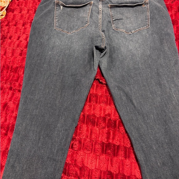 LuLaRoe Women's Skinny Jeans in Dark Blue Denim - Picture 2 of 5